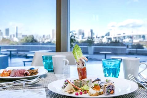 『SEASCAPE TERRACE DINING（シースケープ テラス ダイニング）』の開放感たっぷりの空間