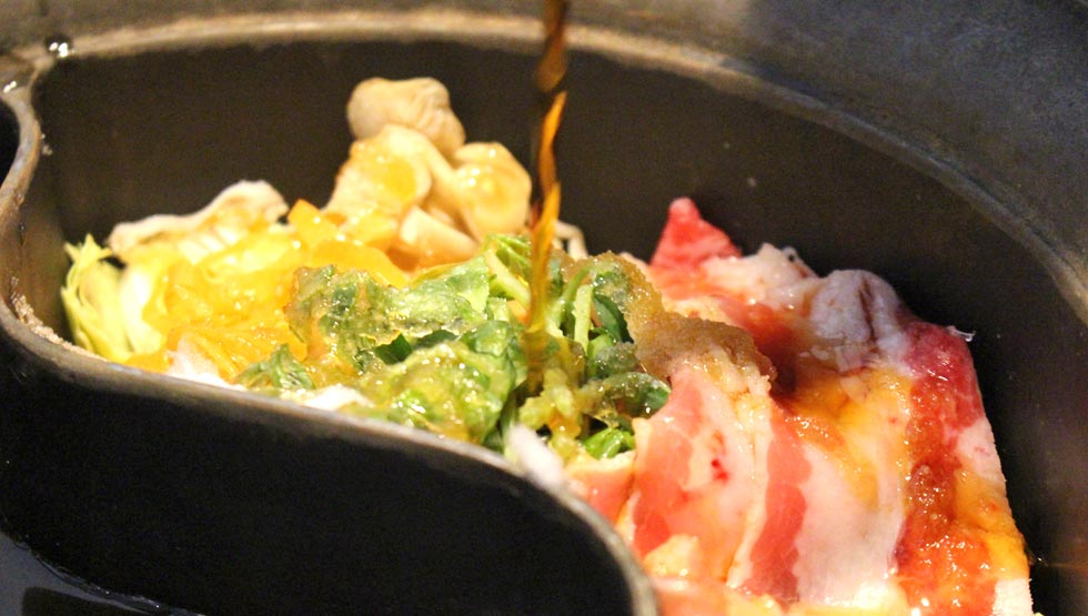 『しゃぶしゃぶ温野菜』から「わたあめすき焼き」登場！ムービージェニックな進化系すき焼き誕生