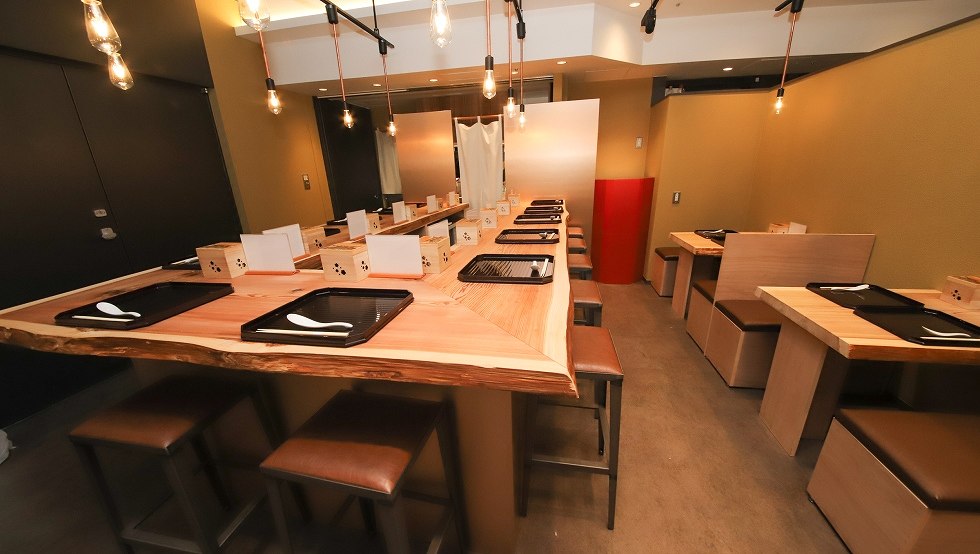 『かね田』店内