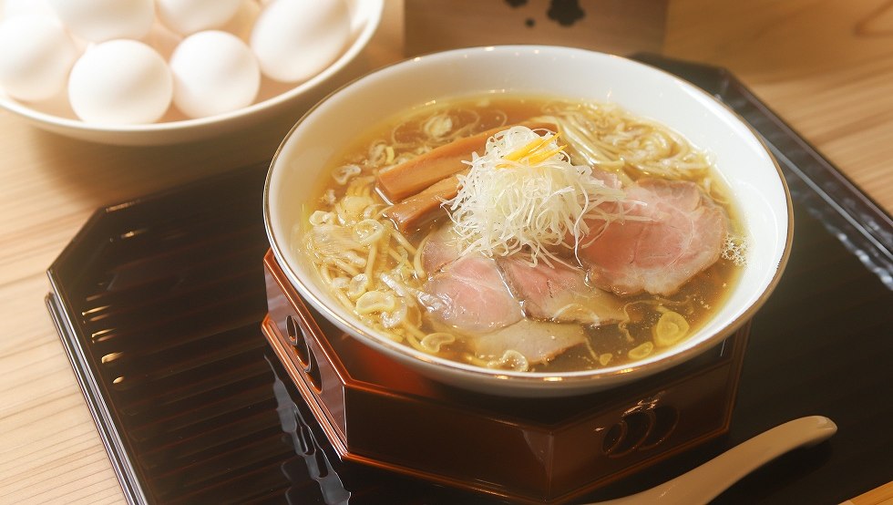 東京・丸の内『ラーメン激戦区』に割烹のようなラーメン『かね田』が3/22オープン！