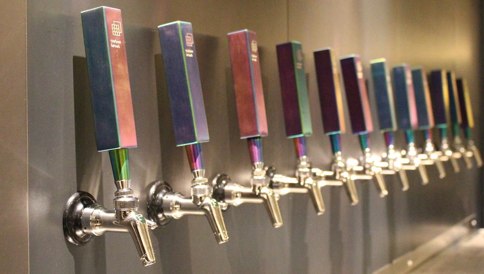 香港発クラフトビールが世界初出店！『Carbon Brews Tokyo』が赤坂にオープン