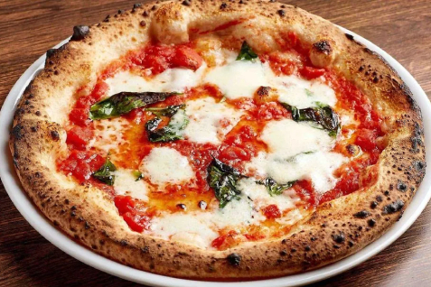 「ピッツェリア＆肉イタリアン OTTIMO VITA 東急プラザ渋谷店」のピッツァ例