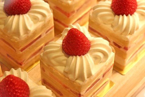 『シヅカ洋菓子店 自然菓子研究所』のショートケーキ