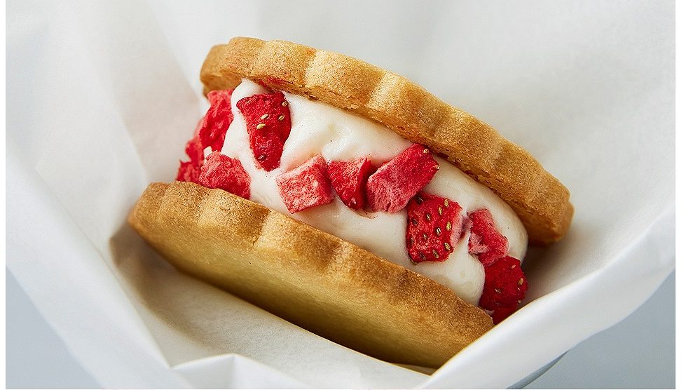 「バターサンド ミルキーいちご」