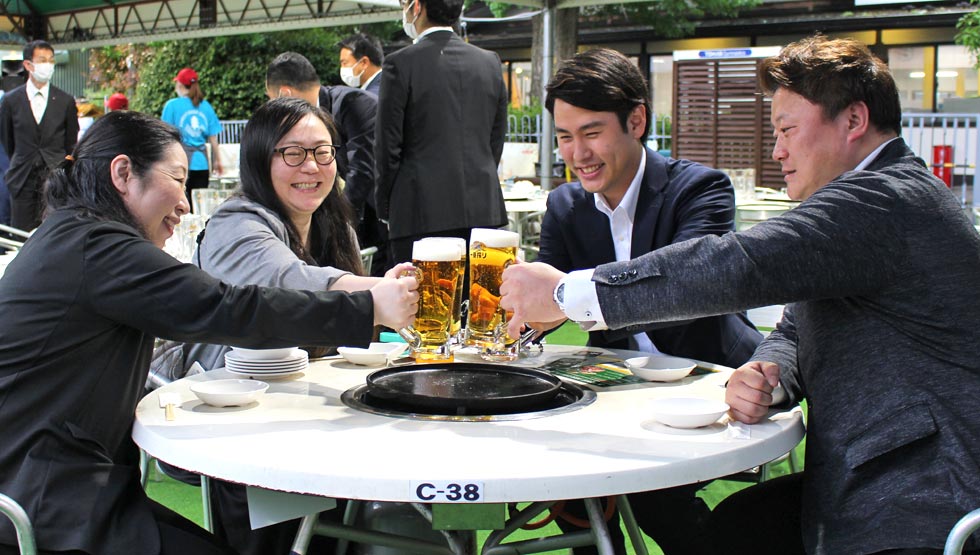 『森のビアガーデン』 明治神宮外苑でBBQ！飲み食べ放題でガッツリ楽しめる！