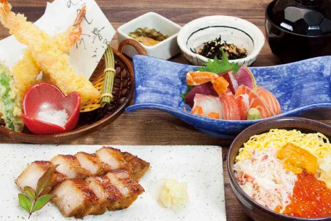 「大地の恵み 北海道 新宿東宝ビル店」のランチ例