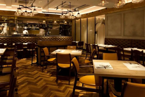 「NIKKO KANAYA HOTEL CRAFT GRILL」の店内