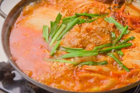 『KOREAN DINING KOSARI TOKYO』のホルモン鍋
