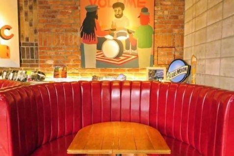 「HangOut HangOver 西武新宿Brick.St.店」の店内