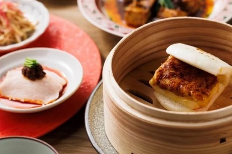 『中国菜厨 エスサワダ 新丸ビル店』のフォアグラバーガー