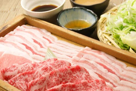 『黒豚しゃぶしゃぶ 島津』の「国産牛リブロース・厳選黒豚しゃぶしゃぶ食べ放題」