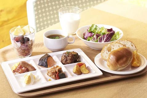 『common cafe 新宿歌舞伎町店』の「朝食ブッフェプラン」