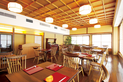 「浅草むぎとろ 本店」の店内