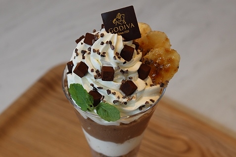 「GODIVA チョコレートパフェ」