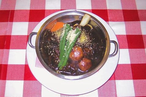 「ヨシカミ 浅草店」のビーフシチュー