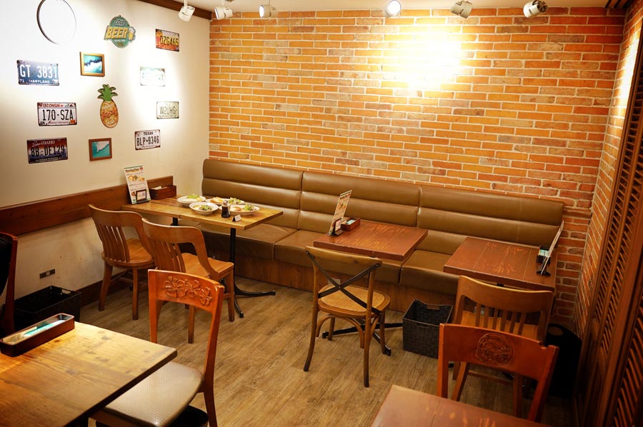 『& RRainbow JOINUS(アンドダブルレインボー ジョイナス)』の店内