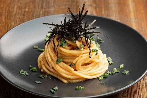 『ビストロ 神六』のパスタ
