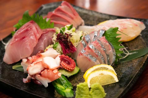 『居酒家 蓮 ren』の「鮮魚刺身盛り」