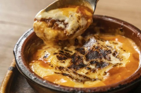 モッツァレラチーズのボロネーゼ　オーブン焼き