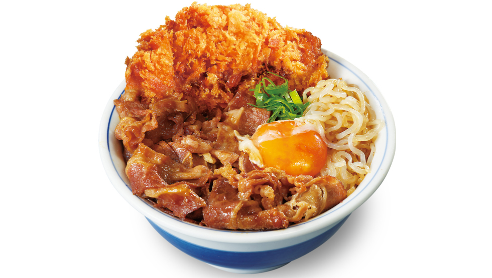 とんかつ専⾨店『かつや』の期間限定メニュー「牛すき焼きとチキンカツの合い盛り丼」