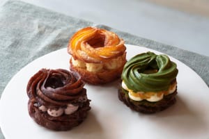 バタークリームとフルーツがコラボ！『koe donuts kyoto』から春限定「フルーツ バターサンド ドーナツ」を2/15より新発売！