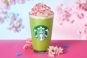 さくらが咲き誇る「さくら 咲くサク 抹茶 フラペチーノ®」3/1より発売