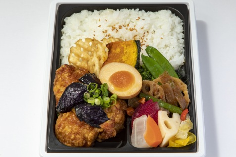 「茄子と鶏唐揚げの香味ソース和え弁当」