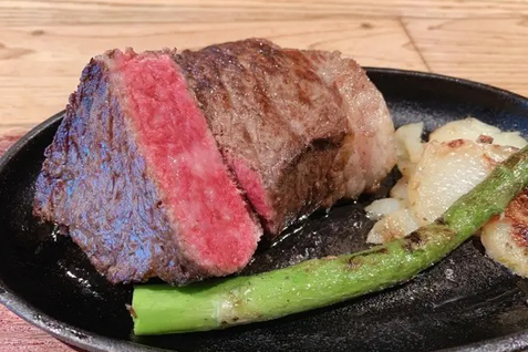 「ステーキ&ハンバーグそして勝揚げ 肉山」の「肉山ステーキ」