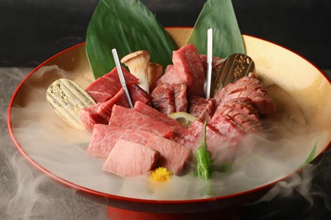 『大阪焼肉 食べ放題 焼肉Lab 難波店』の「新名物 Lab盛り」