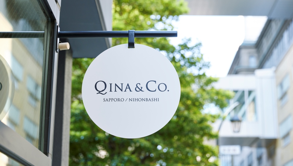 『QINA & Co.（キーナアンドシーオー）』