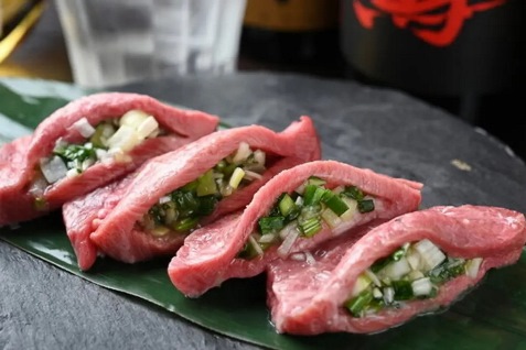 『厚切り牛タンともつ鍋 藤嶋や』の牛タン