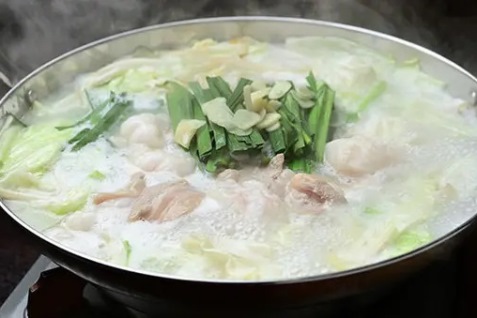 『厚切り牛タンともつ鍋 藤嶋や』のもつ鍋