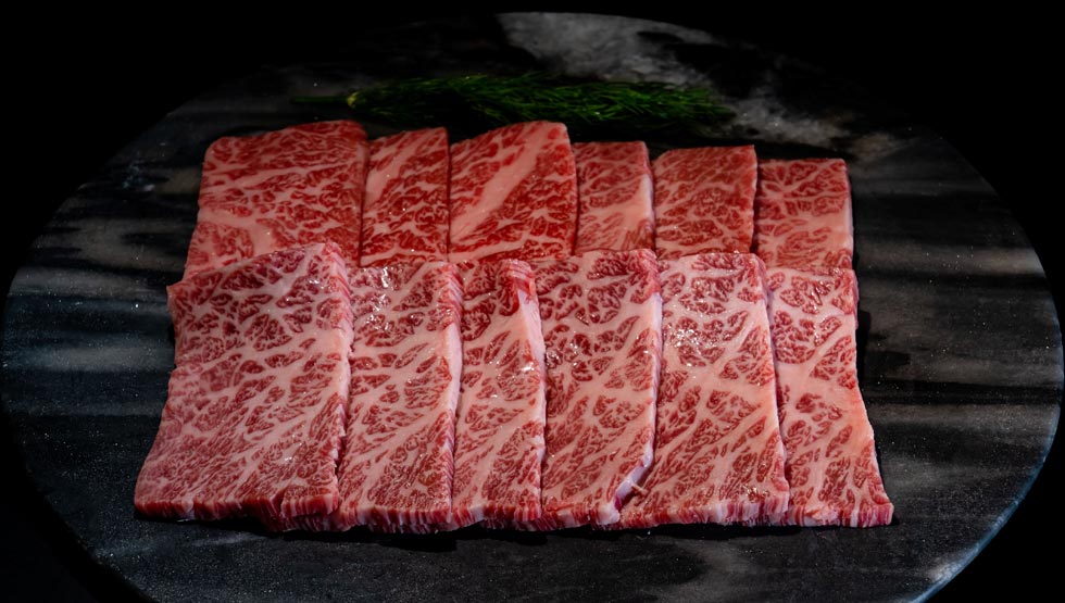 来栖けい氏が見極めた幻の牛を焼肉に！『焼肉 ここのみ』恵比寿に6/30誕生