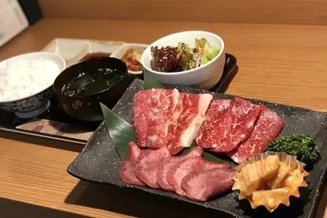 「石垣牛 焼肉太陽」の肉例