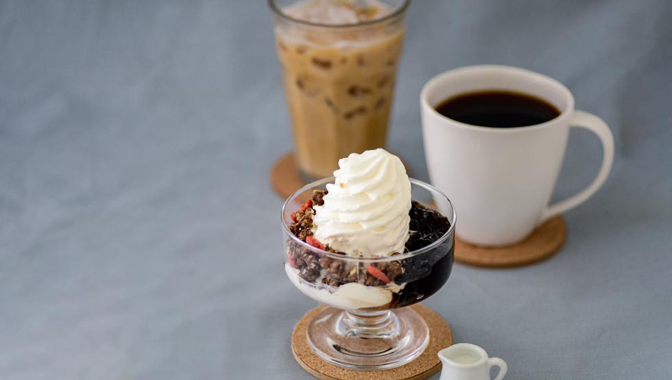 第一弾はドラえもん！『Cafe Lish』小学館ビル1階に8/8（火）オープン！