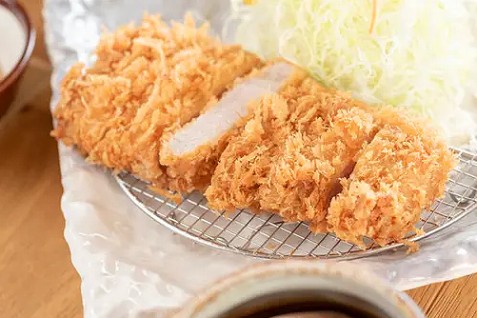 「宮古島とんかつ 琉宮」の料理例