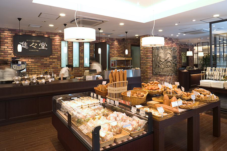 『進々堂 北山店』店内ベーカリーショップ