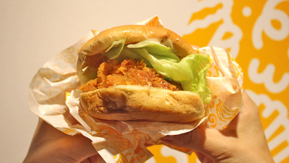韓国で人気No.1！バーガー&チキンブランドが初上陸『MOM'S TOUCH』渋谷に10/20オープン
