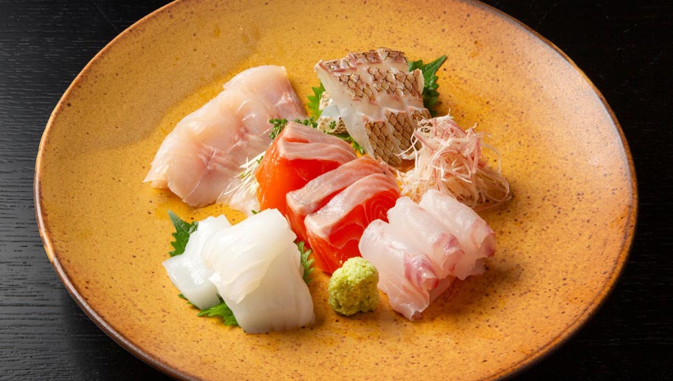 厳選した銘酒とともに味わう！信州の美味と北陸から届く海の幸『小布施 寄り付き料理 蔵部 銀座』銀座に11/29オープン！