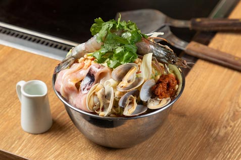 『大衆居酒屋 もんじゃ酒場 だしや 梅田茶屋町店』の「もんじゃ」