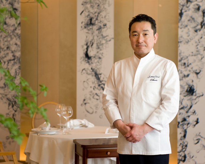 『アロマフレスカ銀座』の原田慎次シェフ
