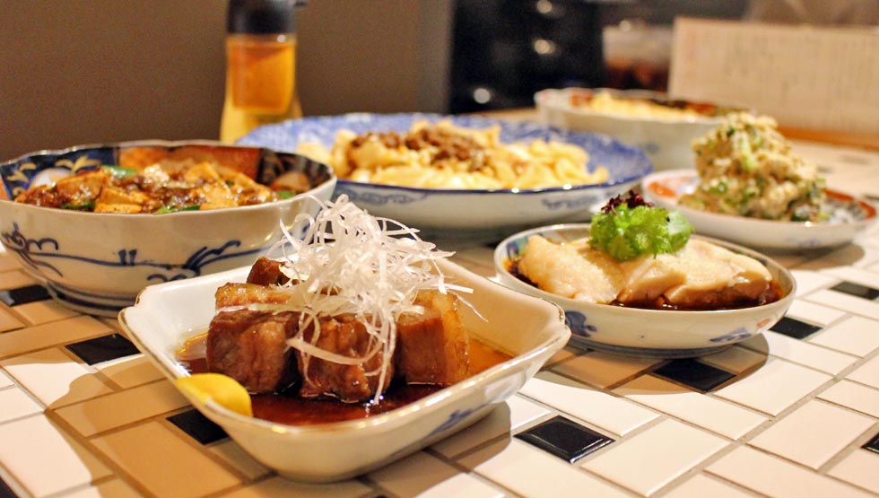 人気酒場『立呑み 鉄砲玉』の新店！『立吞み中華 起率礼』自由が丘にオープン！