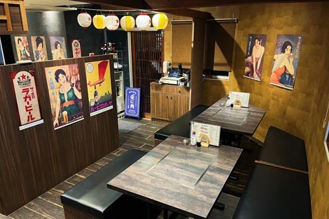 『練馬酒場 兎に角』の店内
