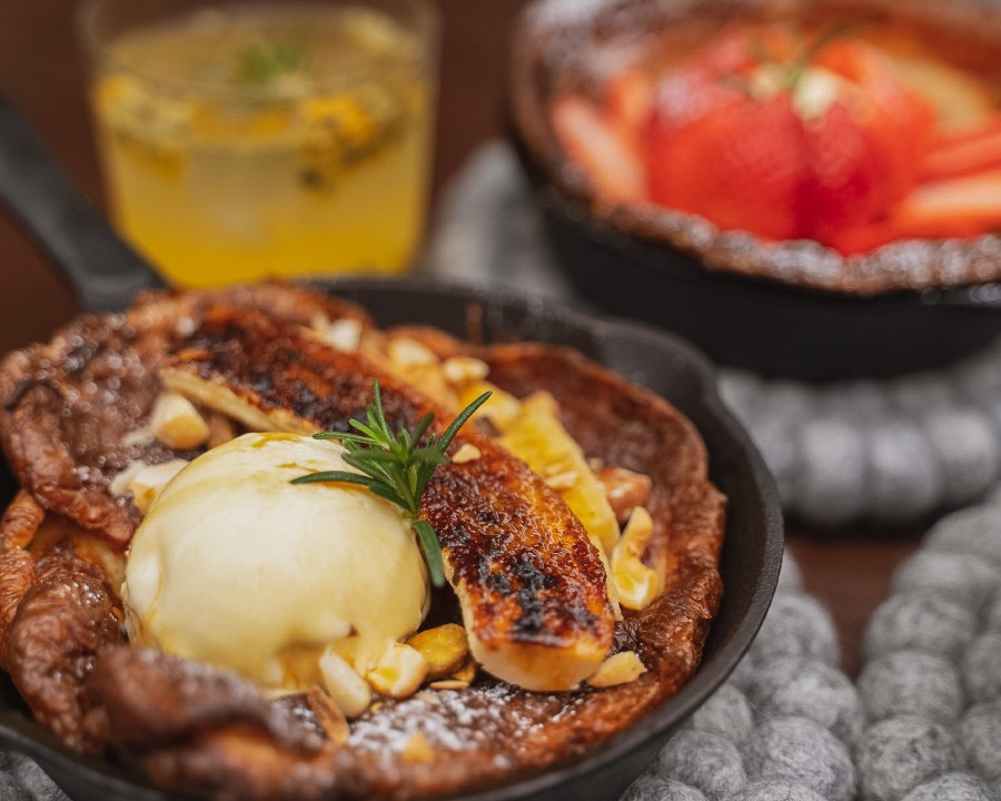 「i2 cafe （アイツーカフェ）」の「キャラメルバナナナッツダッチベイビー」