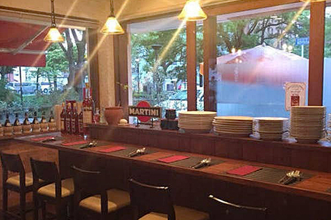 「南欧田舎料理店 TAVOLA TAPAS」店内イメージ