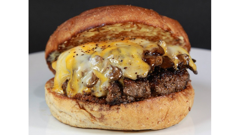 伊勢丹新宿店「I ♡ ハンバーガー in ISETAN」の「BORDERTOWN／プレミアム常陸牛＜煌＞舞茸チーズバーガー」