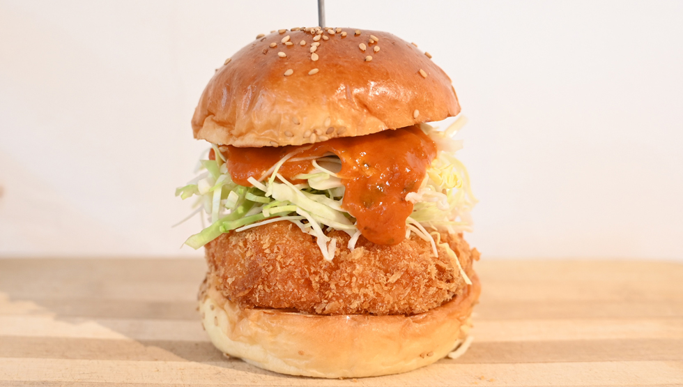 伊勢丹新宿店「I ♡ ハンバーガー in ISETAN」の「MaDelica／チーズ海老王 ～アメリケーヌソース～」