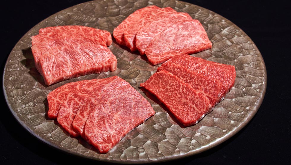 和牛の魅力を届ける牛の達人『和牛焼肉やくにく【徹】』新宿に5/31オープン！