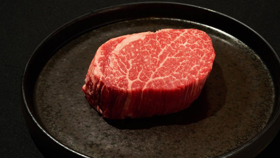 和牛の魅力を届ける牛の達人『和牛焼肉やくにく【徹】』新宿に5/31オープン！