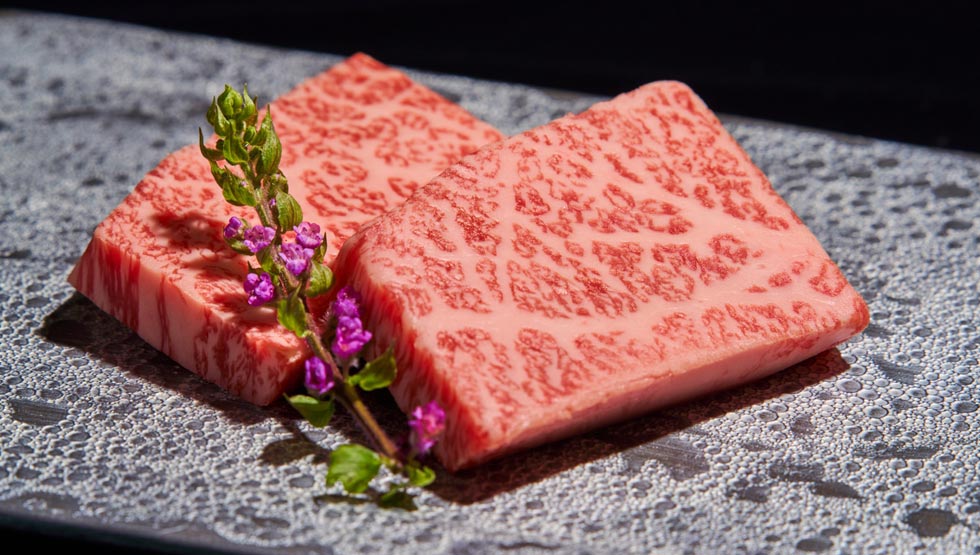 和牛の魅力を届ける牛の達人『和牛焼肉やくにく【徹】』新宿に5/31オープン！